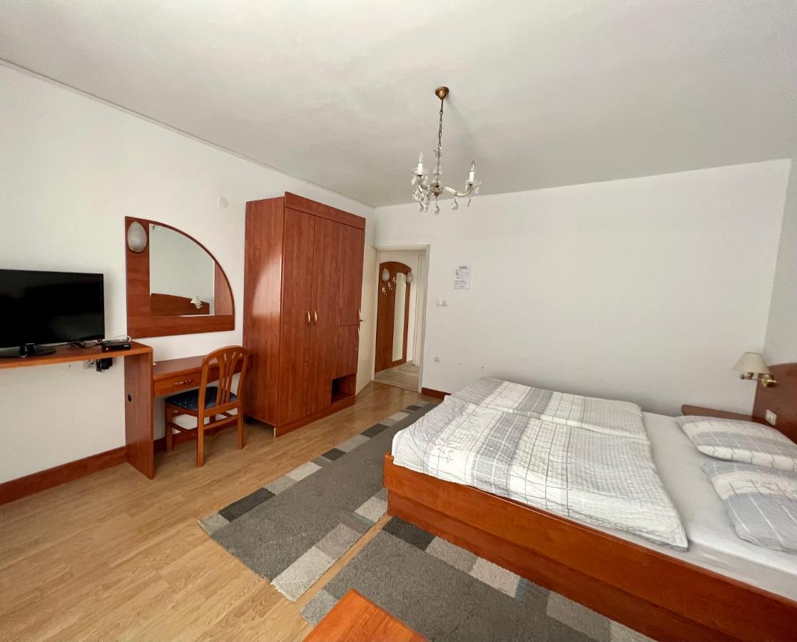 Apartments Matusan Palit Экстерьер фото